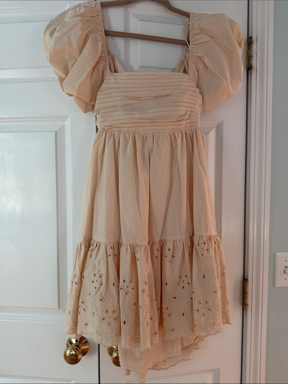 En Saison Cream Puff-Sleeve Eyelet Mini Dress